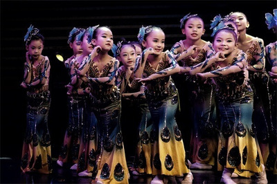 絲路童夢(mèng)，藝術(shù)花開(kāi)——金絲獎(jiǎng)2017絲路國(guó)際少兒藝術(shù)頒獎(jiǎng)盛典西安成功舉辦